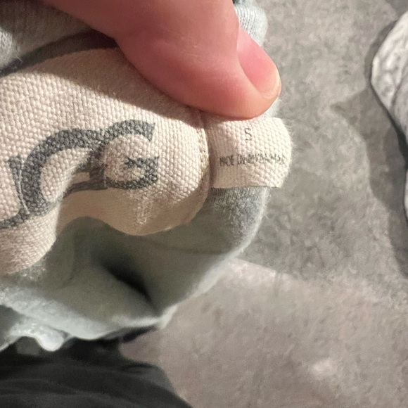 Women’s Ugg Robe. - Picture 4 of 5